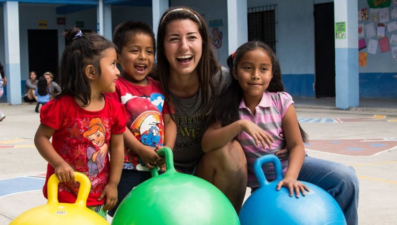 Beneficio a niños de Guatemala