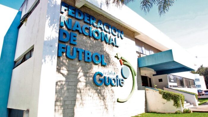 Futbol: tradiciones y el deporte